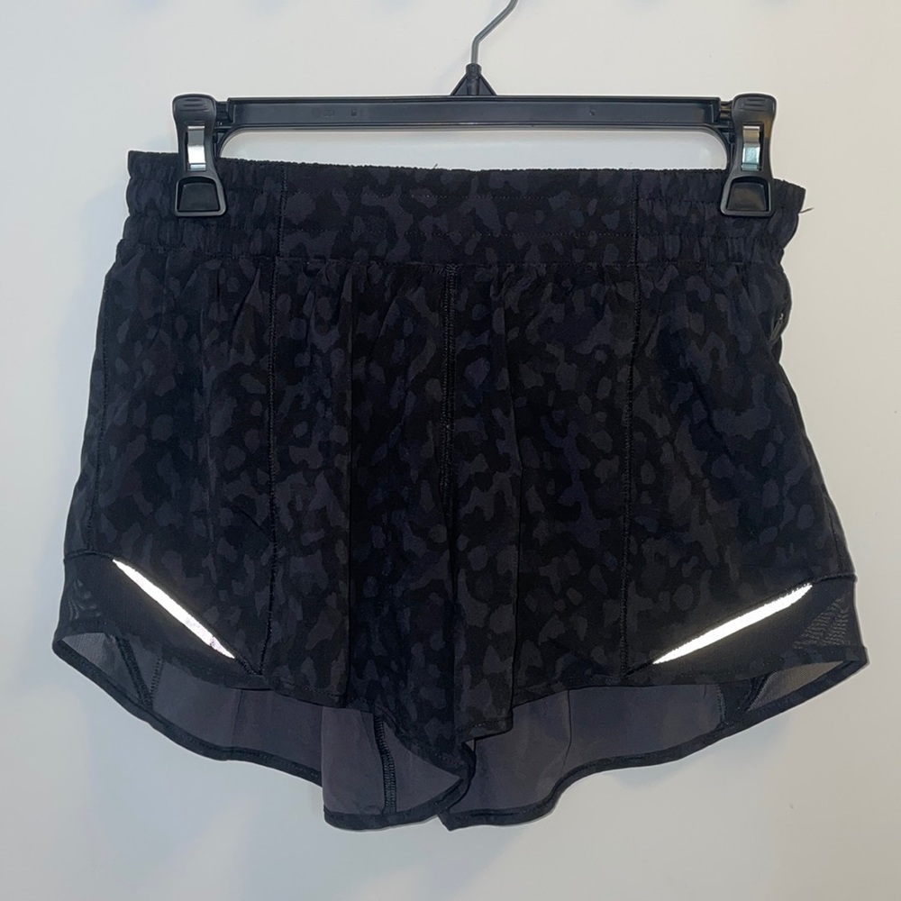 Lululemon hotty hot shorts